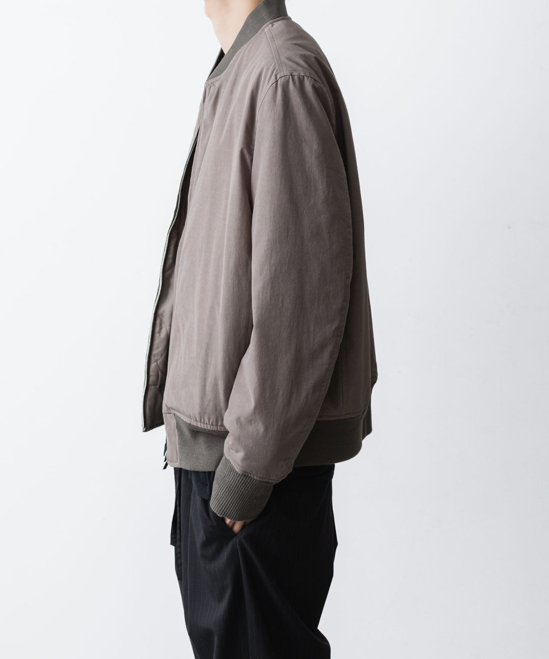 ATTACHMENT アタッチメントのCO/NY WEATHER CLOTH MA-1 - KHAKI GRAYの公式通販サイトsession福岡セレクトショップ