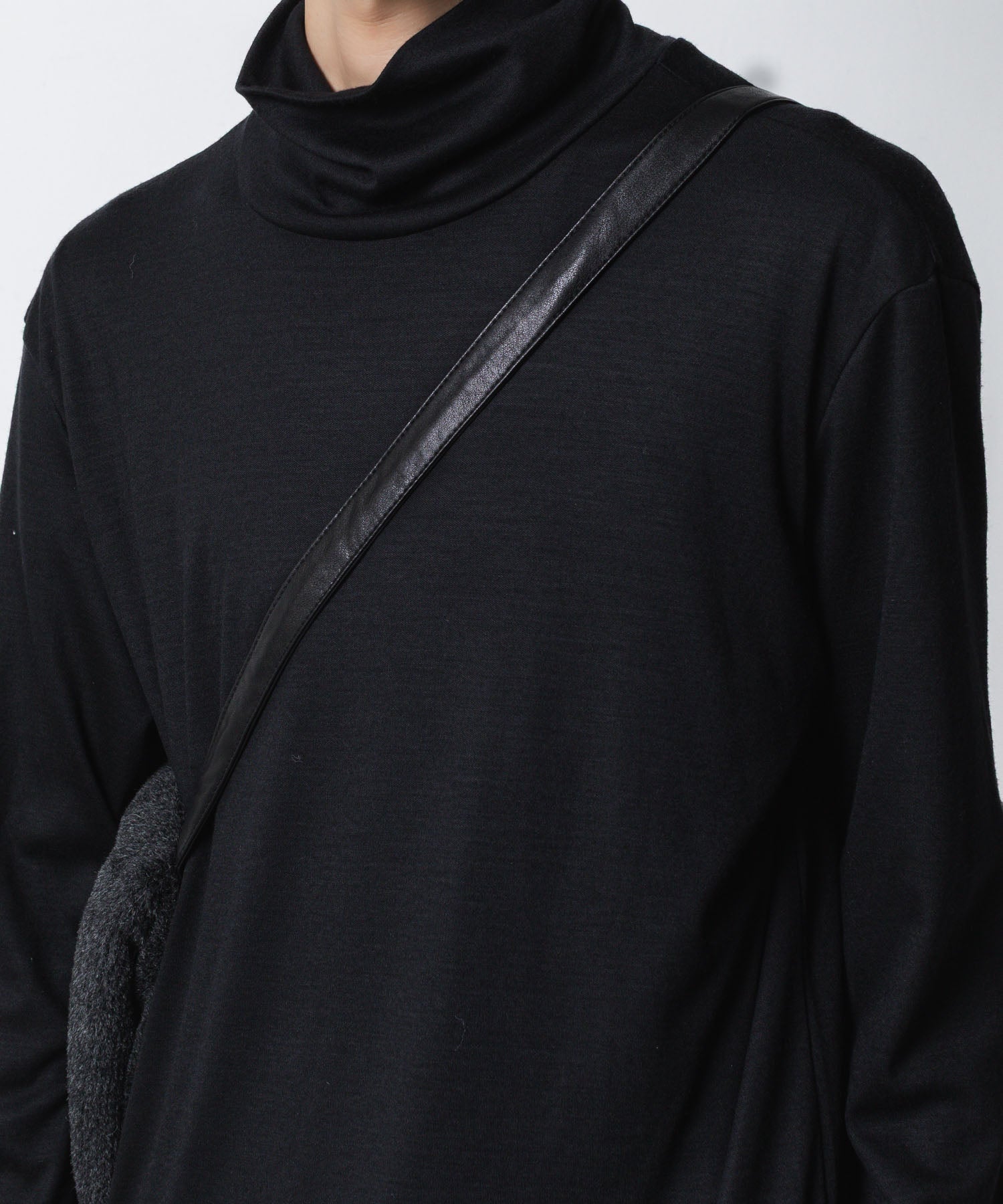 ATTACHMENT アタッチメントのWO/ALPACA BOA SHOULDER BAG - D.GRAYの公式通販サイトsession福岡セレクトショップ