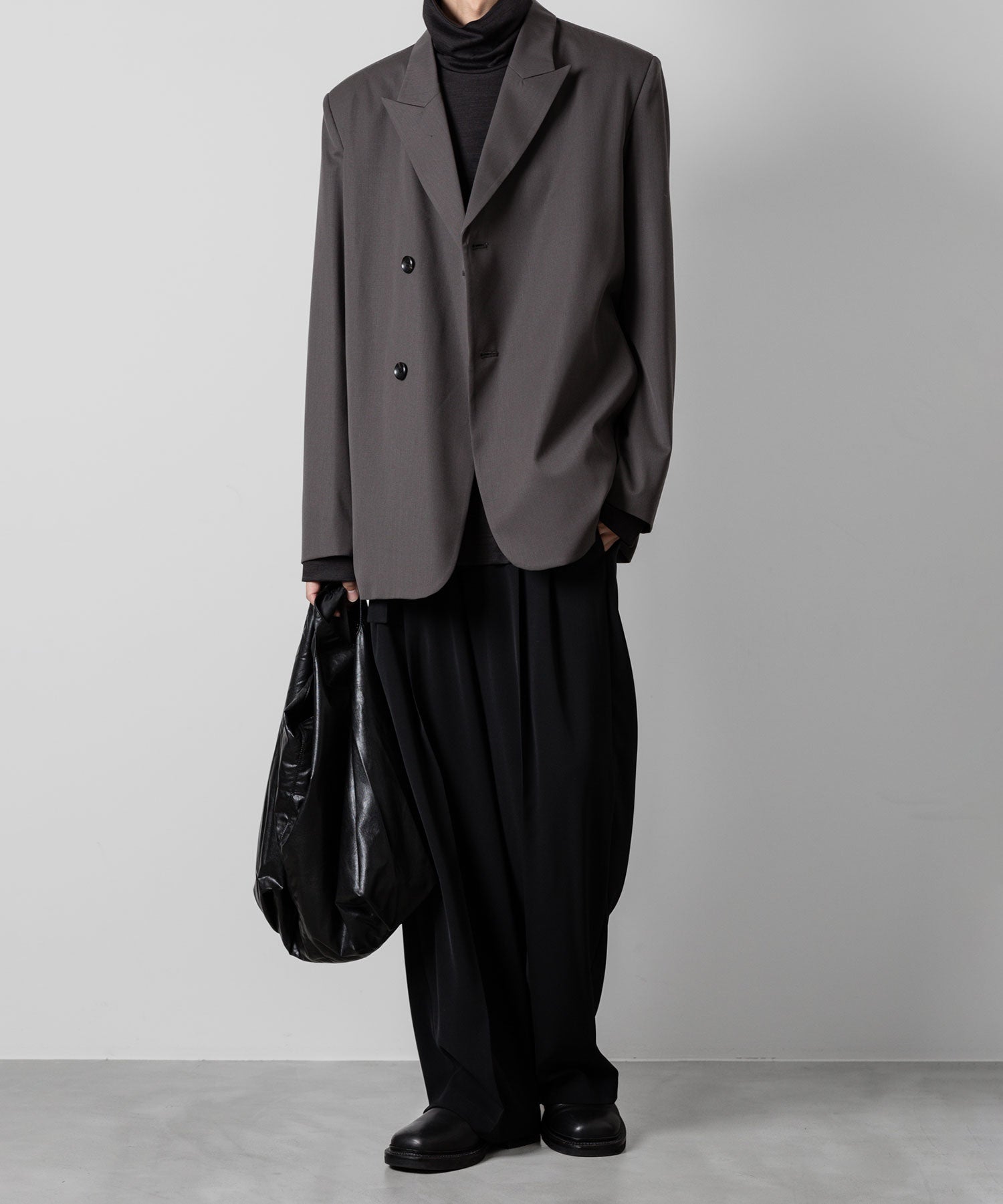 ATTACHMENT アタッチメントのWO GABARDINE PEAK LAPEL JACKET - D.GRAY の公式通販サイトsession福岡セレクトショップ