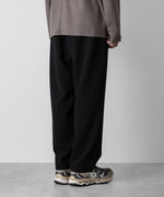 画像をギャラリービューアに読み込む, ATTACHMENT アタッチメントのPE STRETCH DOUBLE CLOTH BELTED TAPERED FIT TROUSERS - BLACK 公式通販サイトsession福岡セレクトショップ
