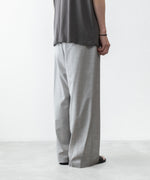 画像をギャラリービューアに読み込む, ATTACHMENT アタッチメントのWO/TA STRETCH TRO 1TUCK WIDE TROUSERS - X.GRAYの公式通販サイトsession福岡セレクトショップ
