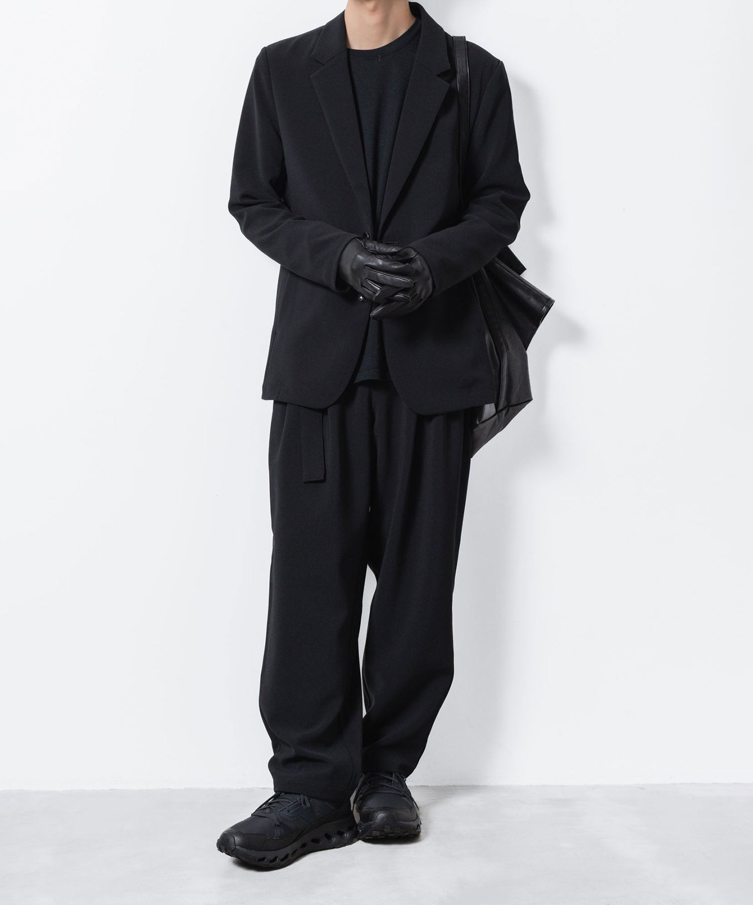 ATTACHMENT アタッチメントのPE STRETCH DOUBLE CLOTH BELTED WIDE TAPERD TROUSERS - BLACKの公式通販サイトsession福岡セレクトショップ