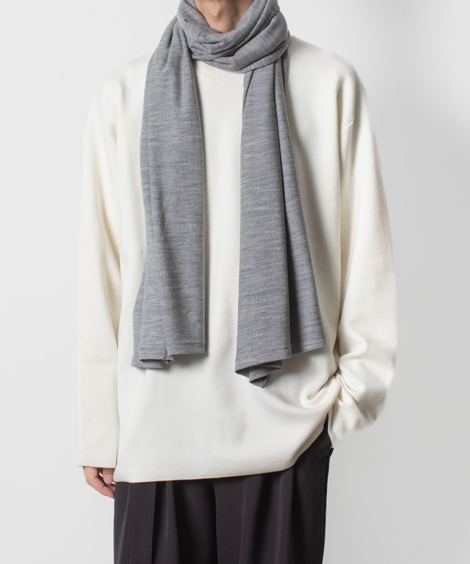 ATTACHMENT アタッチメント × JOHN SMEDLEYの× JOHN SMEDLEY MERINO EXTRAFINE WIDE STOLE - L.GRAYの公式通販サイトsession福岡セレクトショップ