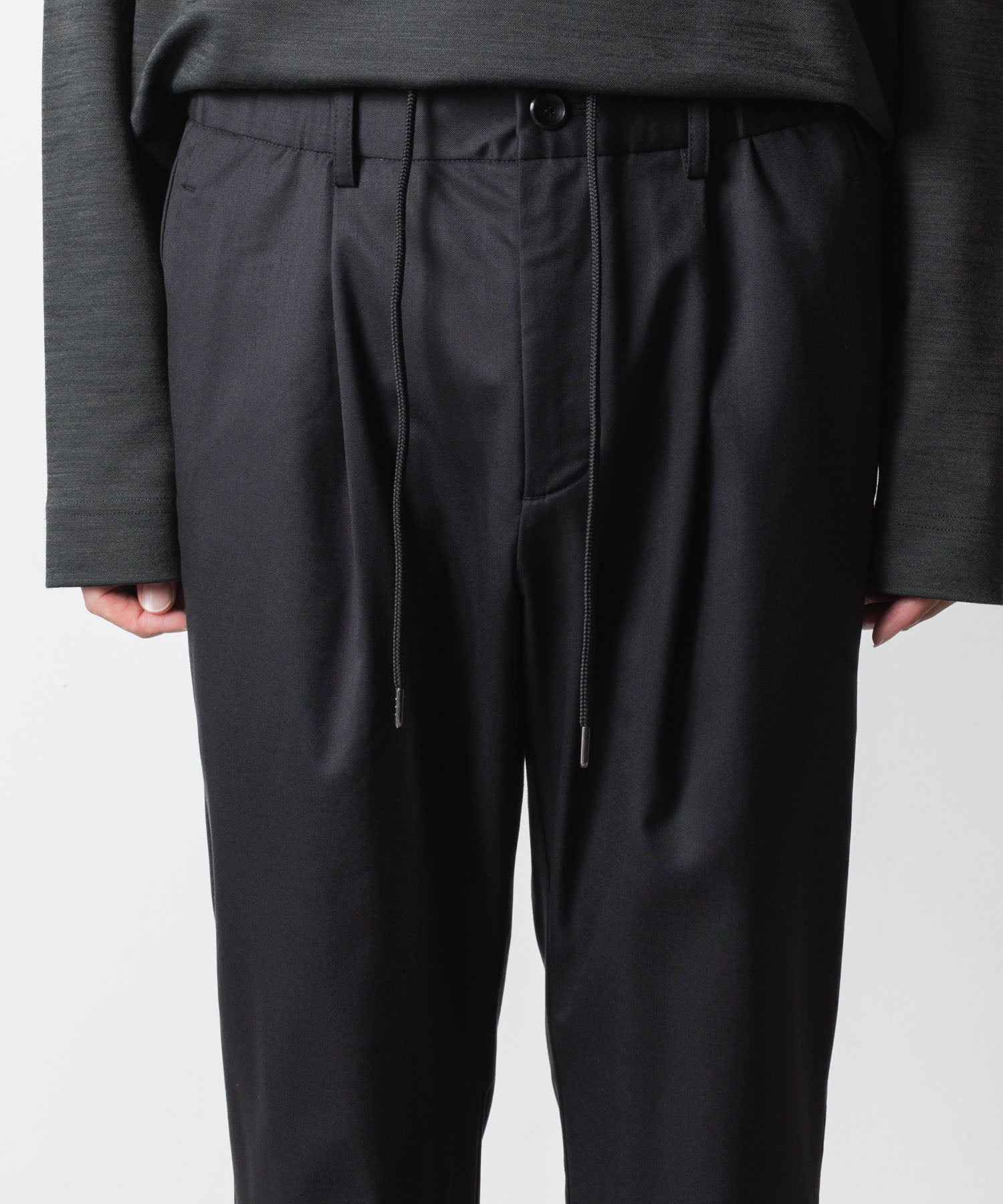 ATTACHMENT アタッチメントのT/W/SI STRETCH GABARDINE REGULAR FIT EASY TROUSERS - BLACKの公式通販サイトsession福岡セレクトショップ