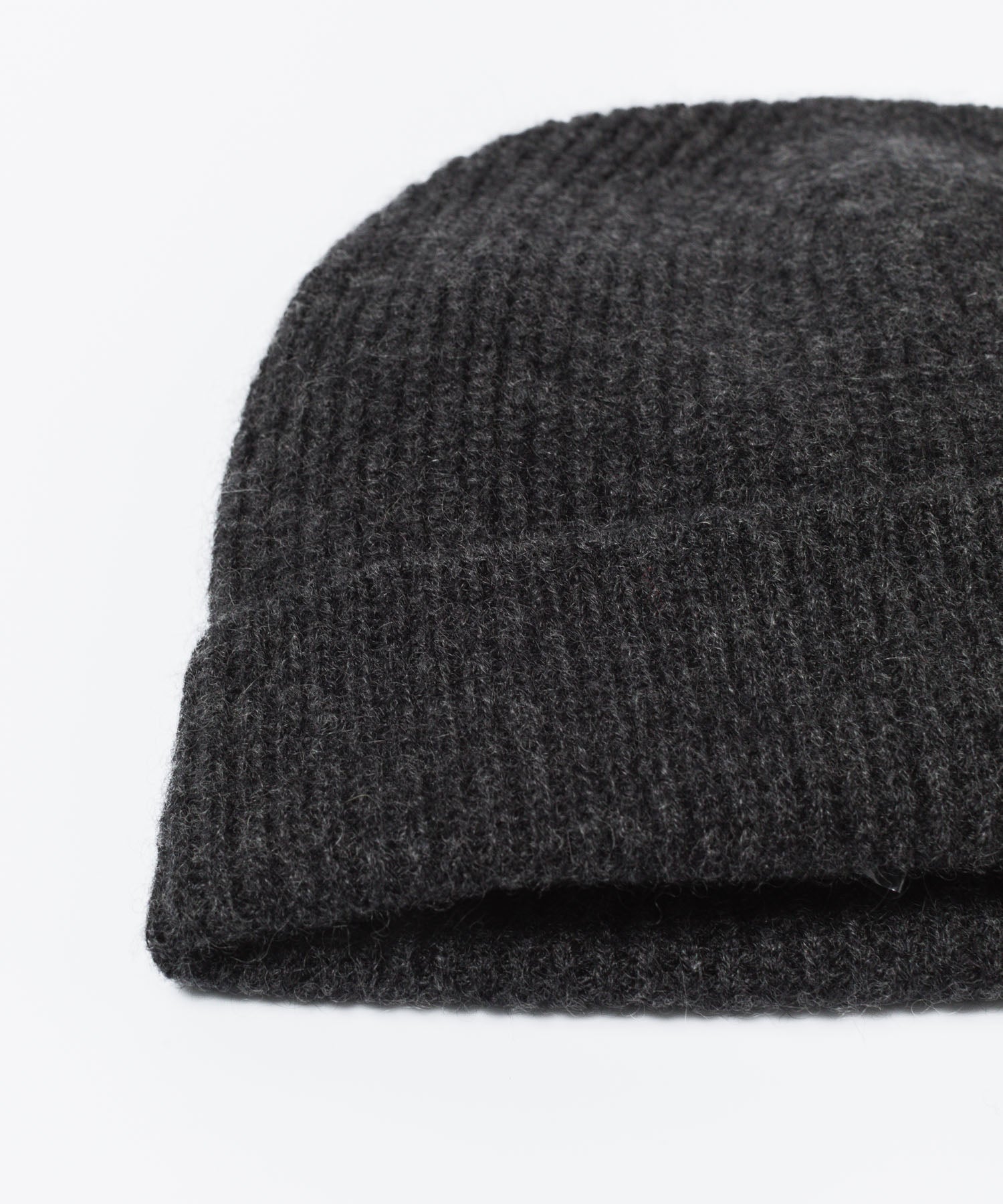 ATTACHMENT アタッチメントのCASHMERE　KNIT BEANIE - D.GRAYの公式通販サイトsession福岡セレクトショップ