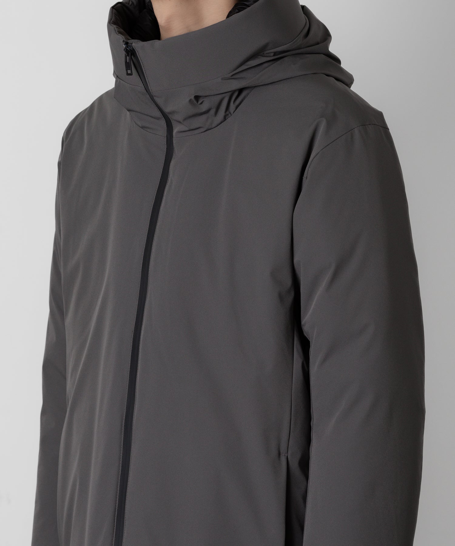 ATTACHMENT アタッチメントの3LAYER LIGHT TAFFETA HOODED DOWN JACKET - D.GRAY 公式通販サイトsession福岡セレクトショップ