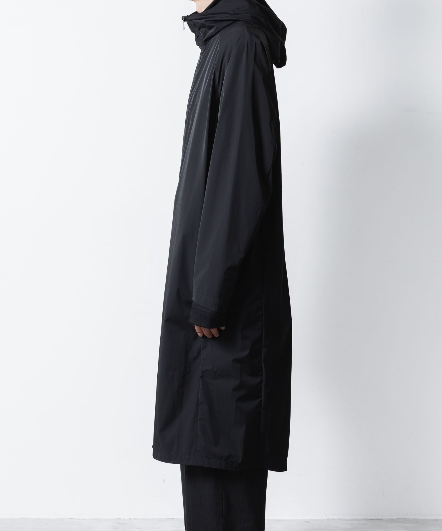 ATTACHMENT アタッチメントのNY 2LAYER STRETCH LIGHT HOODED COAT - BLACKの公式通販サイトsession福岡セレクトショップ