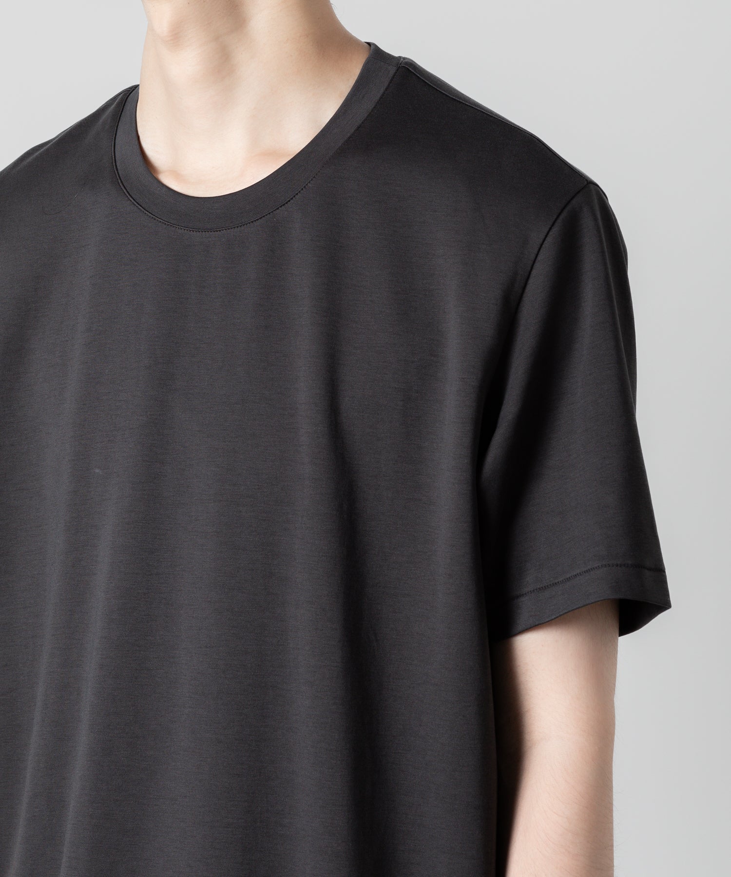 ATTACHMENT アタッチメントのCOTTON DOUBLE FACE SLIM FIT S/S TEE - D.GRAY  公式通販サイトsession福岡セレクトショップ