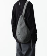画像をギャラリービューアに読み込む, VEIN ヴェインのREVERSE SATIN SHOULDER BAG - KHAKIの公式通販サイトsession福岡セレクトショップ
