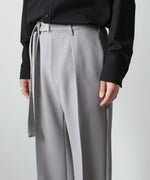 画像をギャラリービューアに読み込む, ATTACHMENT アタッチメントのPE STRETCH DOUBLE CLOTH BELTED STRAIGHT TROUSERS - L.GRAYの公式通販サイトsession福岡セレクトショップ
