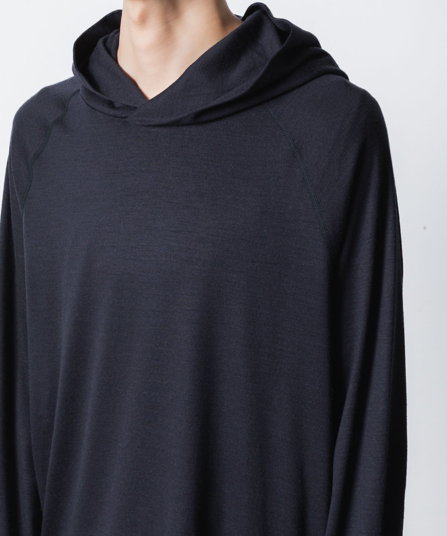 ATTACHMENT アタッチメントの1/60 WOOL SMOOTH HOODED PULLOVER - NAVYの公式通販サイトsession福岡セレクトショップ