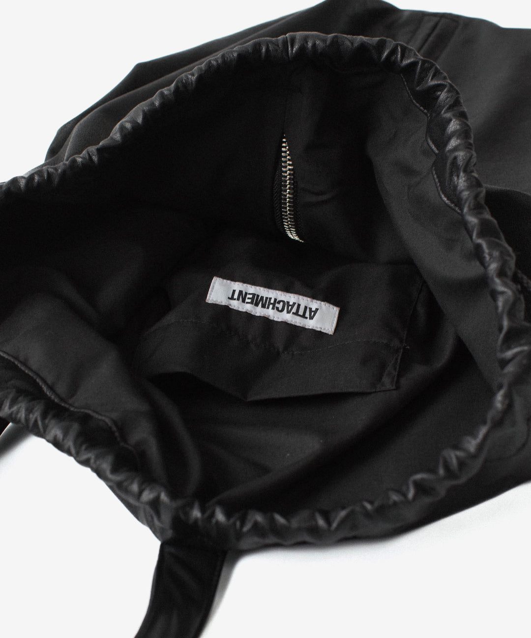 ATTACHMENT アタッチメントのSYNTHETIC LEATHER BUCKET BAG - BLACKの公式通販サイトsession福岡セレクトショップ