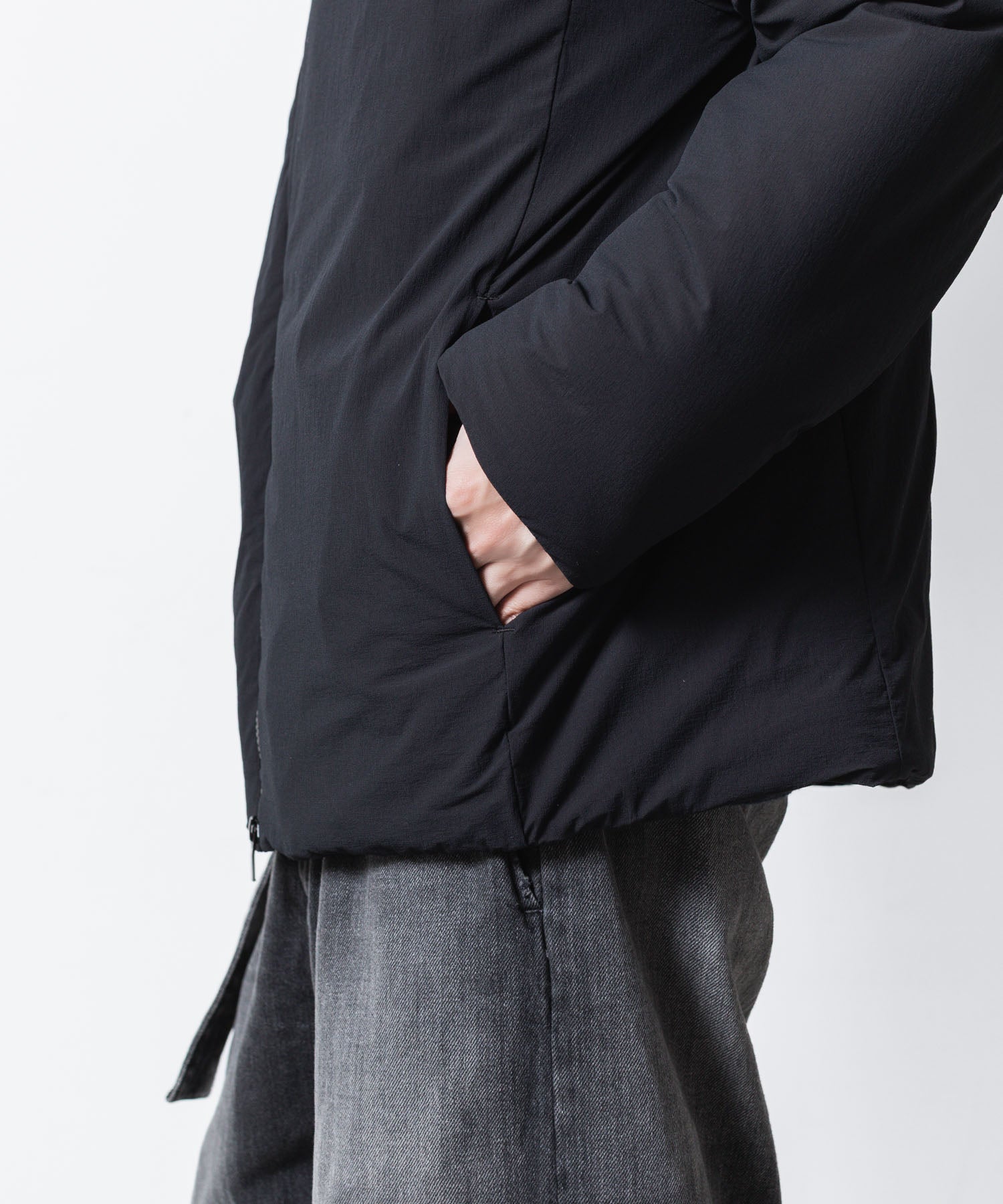 ATTACHMENT / EXCLUSIVE ITEMアタッチメントのNY 2WAY STRECH ROUND ZIP HOODED JACKET - BLACKの公式通販サイトsession福岡セレクトショップ