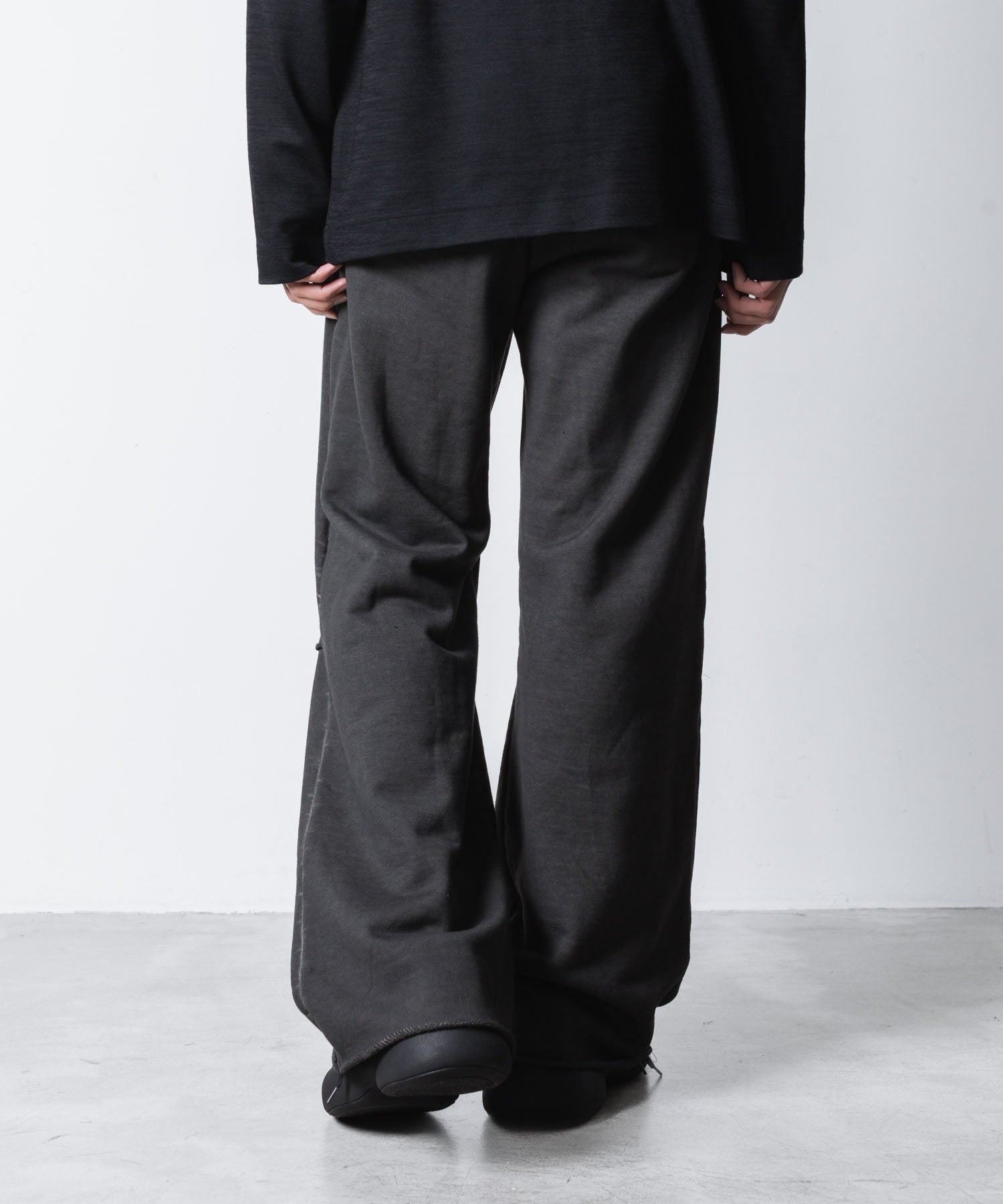 VEIN ヴェインのJUMBERCA TERRY COLD DYED CUT OFF BAGGY TROUSERS - GRAYの公式通販サイトsession福岡セレクトショップ
