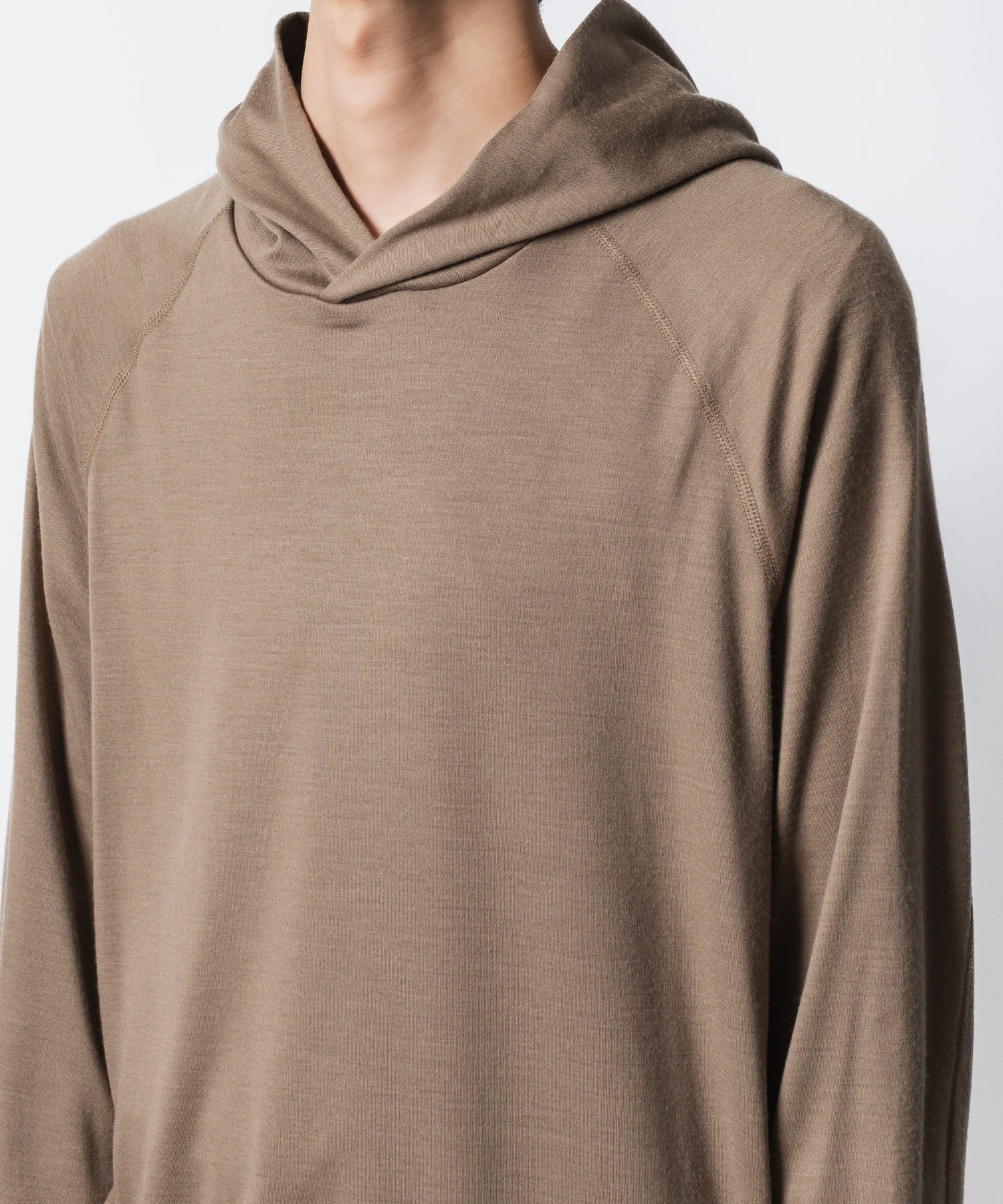 ATTACHMENT アタッチメントの1/60 WOOL SMOOTH HOODED PULLOVER - CAMELの公式通販サイトsession福岡セレクトショップ