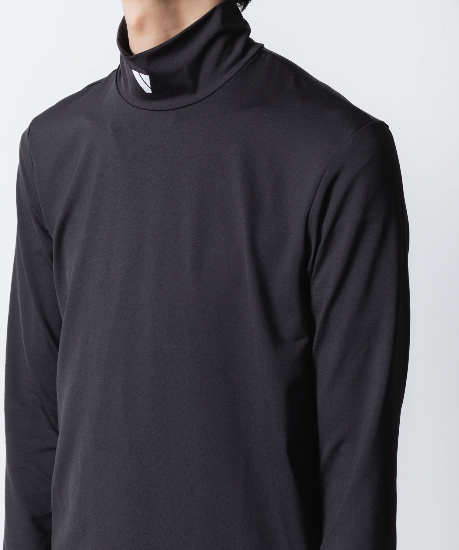 VEIN ヴェインのCOOLMAX STRETCH JERSEY VPW　HIGH NECK L/S TEE - BLACKの公式通販サイトsession福岡セレクトショップ