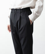 画像をギャラリービューアに読み込む, ATTACHMENT アタッチメントのWO/TA STRETCH TRO REGULAR FIT EASY TROUSERS - BLACKの公式通販サイトsession福岡セレクトショップ
