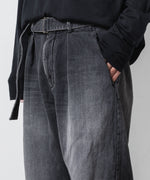 画像をギャラリービューアに読み込む, ATTACHMENT / EXCLUSIVE ITEMアタッチメントの11oz DENIM 1TUCK BELTED PANTS  - BLACKの公式通販サイトsession福岡セレクトショップ
