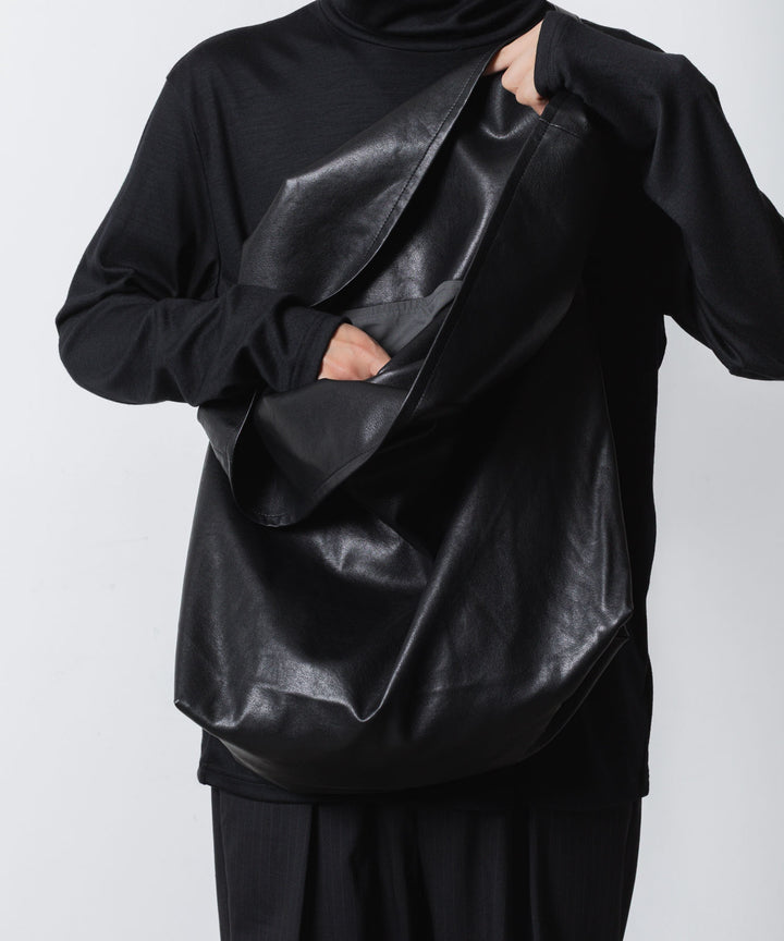 ATTACHMENT アタッチメントのSYNTHETIC LEATHER SHOULDER BAG - BLACKの公式通販サイトsession福岡セレクトショップ