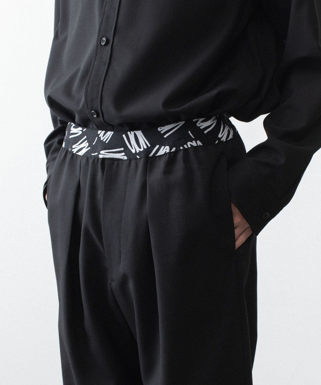 VEIN ヴェインの3/60 HIGH TWIST WOOL TRO EASY TROUSERS - BLACKの公式通販サイトsession福岡セレクトショップ