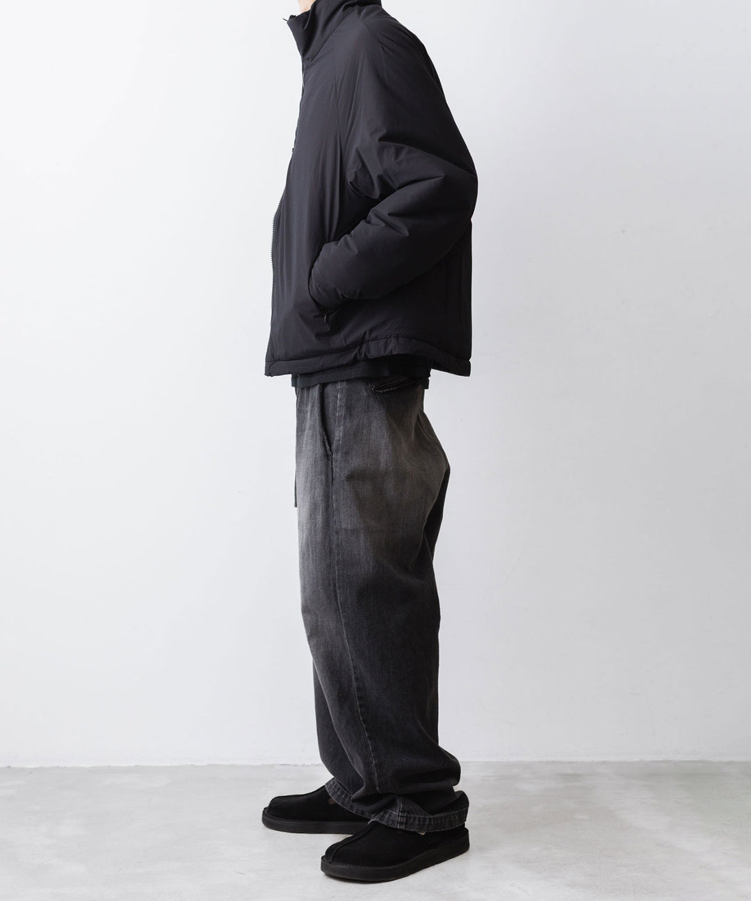 ATTACHMENT / EXCLUSIVE ITEMアタッチメントの11oz DENIM 1TUCK BELTED PANTS  - BLACKの公式通販サイトsession福岡セレクトショップ