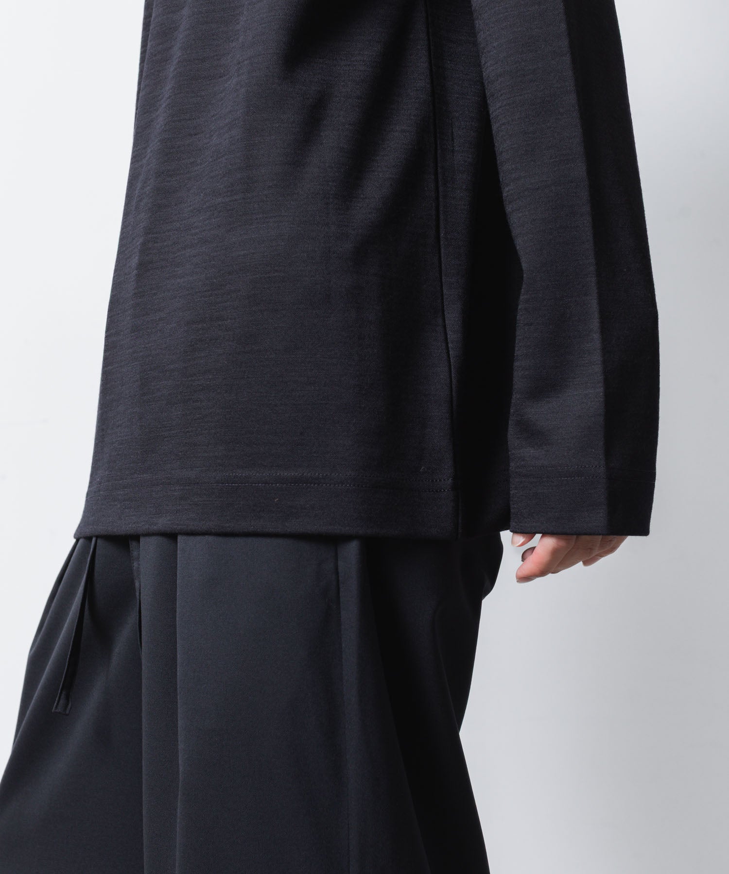 ATTACHMENT / EXCLUSIVE ITEM アタッチメントのWO/NYスムース ハイネックカットソー L/S - D.NAVYの公式通販サイトsession福岡セレクトショップ