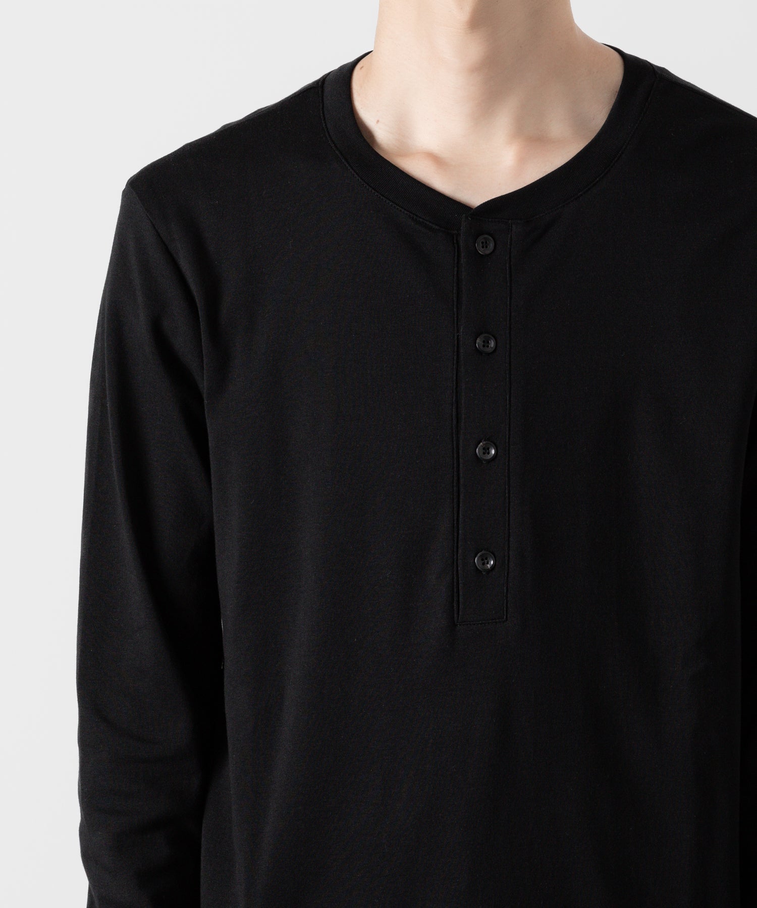 ATTACHMENT アタッチメントのSVIN CO RIB HENLEY NECK L/S TEE - BLACK 公式通販サイトsession福岡セレクトショップ