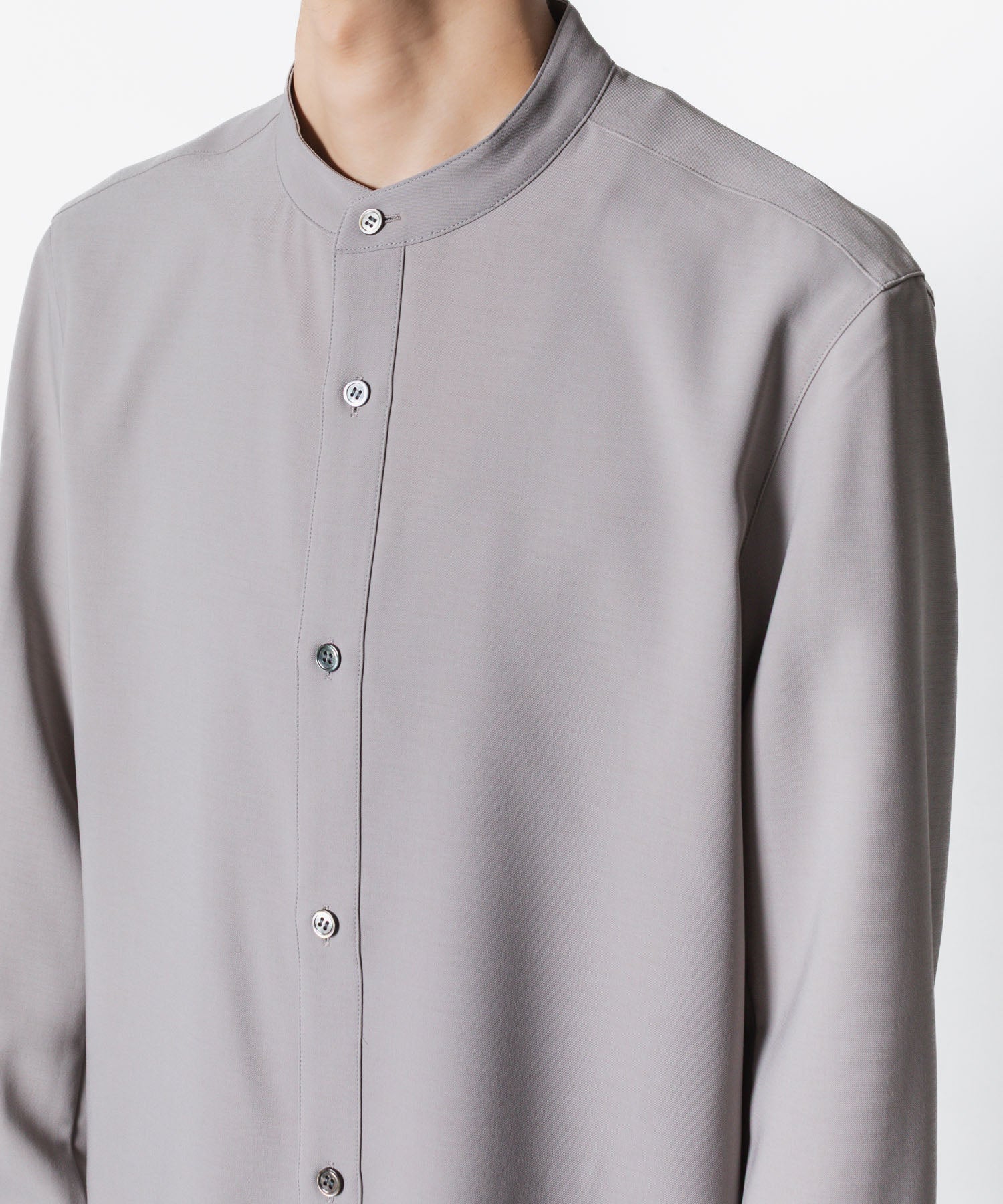 ATTACHMENT アタッチメントのPE COMPACT TWILL BAND COLLAR DRESS SHIRT - L.KH GRAYの公式通販サイトsession福岡セレクトショップ