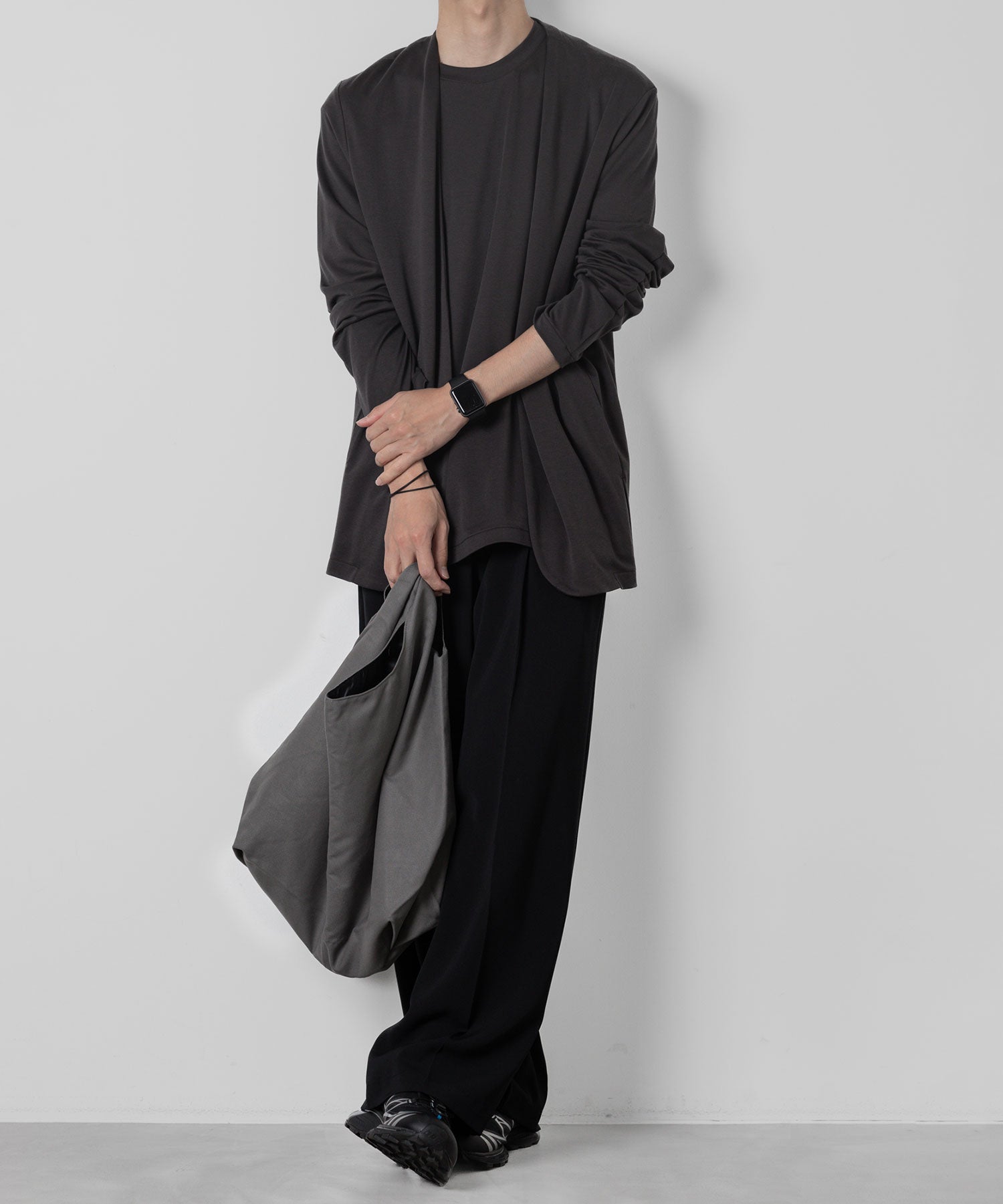 ATTACHMENT アタッチメントのSORIBIA TWILL BELTED WIDE TROUSERS-BLACKの公式通販サイトsession福岡セレクトショップ