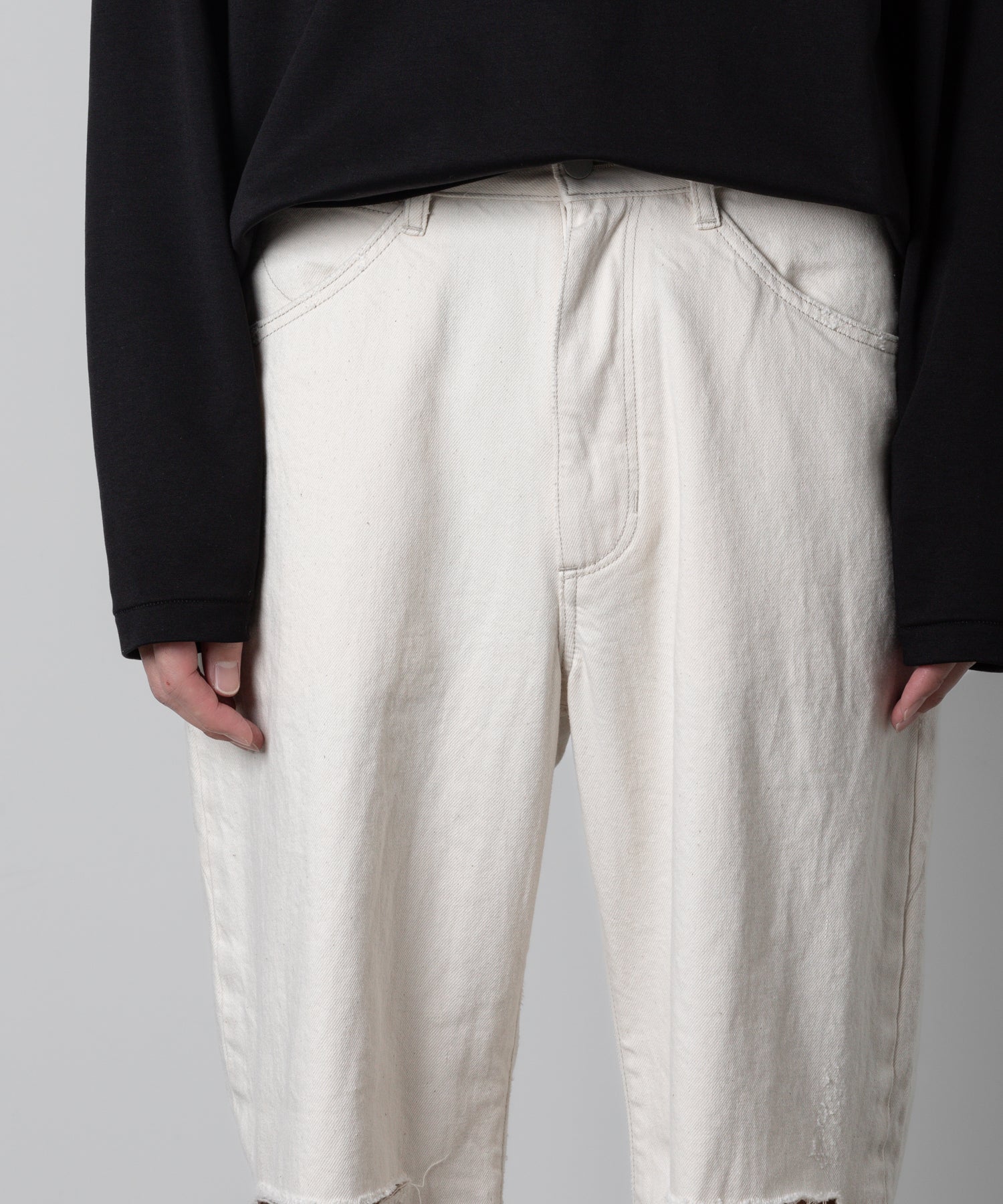 【ATTACHMENT】ATTACHMENT アタッチメントの11oz DENIM WIDE CURVE JEANS - OFF WHITE 公式通販サイトsession福岡セレクトショップ