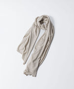 画像をギャラリービューアに読み込む, ATTACHMENT アタッチメント × JOHN SMEDLEYの× JOHN SMEDLEY MERINO EXTRAFINE WIDE STOLE - OFF WHITEの公式通販サイトsession福岡セレクトショップ
