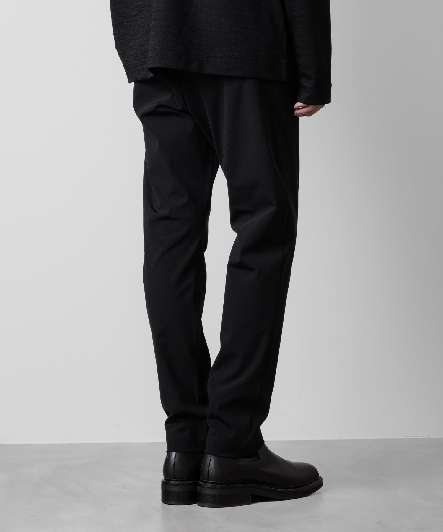 ATTACHMENT アタッチメントのNY/CO STRETCH JERSEY REGULAR FIT EASY TROUSERS - BLACK 公式通販サイトsession福岡セレクトショップ