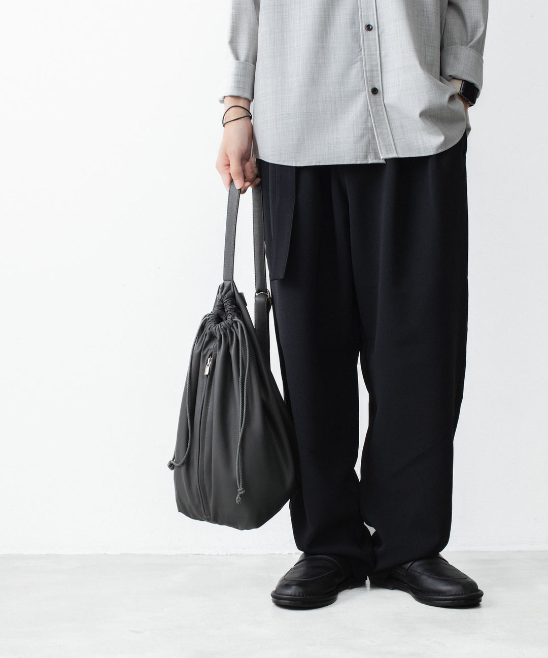 ATTACHMENT アタッチメントのSYNTHETIC LEATHER BUCKET BAG - GRAYの公式通販サイトsession福岡セレクトショップ
