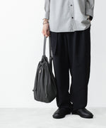 画像をギャラリービューアに読み込む, ATTACHMENT アタッチメントのSYNTHETIC LEATHER BUCKET BAG - GRAYの公式通販サイトsession福岡セレクトショップ
