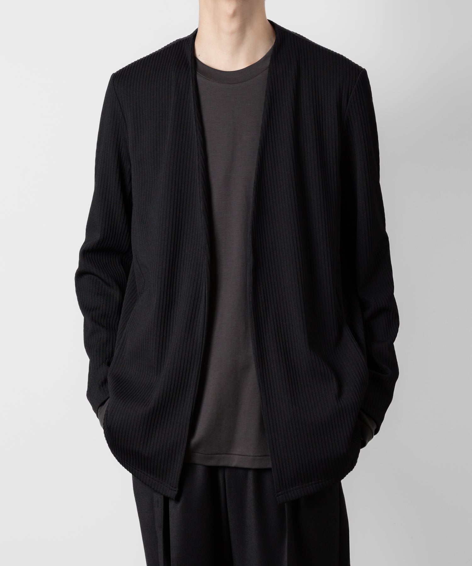 ATTACHMENT アタッチメントのPE STRETCH RIB COLLARLESS CARDIGAN - BLACK 公式通販サイトsession福岡セレクトショップ