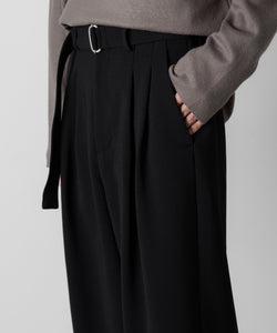 ATTACHMENT アタッチメントのPE STRETCH DOUBLE CLOTH BELTED TAPERED FIT TROUSERS - BLACK 公式通販サイトsession福岡セレクトショップ