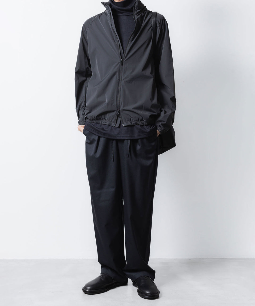ATTACHMENT アタッチメントの1/60 WOOL SMOOTH HIGH NECK TURTLE L/S TEE - NAVYの公式通販サイトsession福岡セレクトショップ