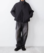 画像をギャラリービューアに読み込む, ATTACHMENT / EXCLUSIVE ITEMアタッチメントの11oz DENIM 1TUCK BELTED PANTS  - BLACKの公式通販サイトsession福岡セレクトショップ
