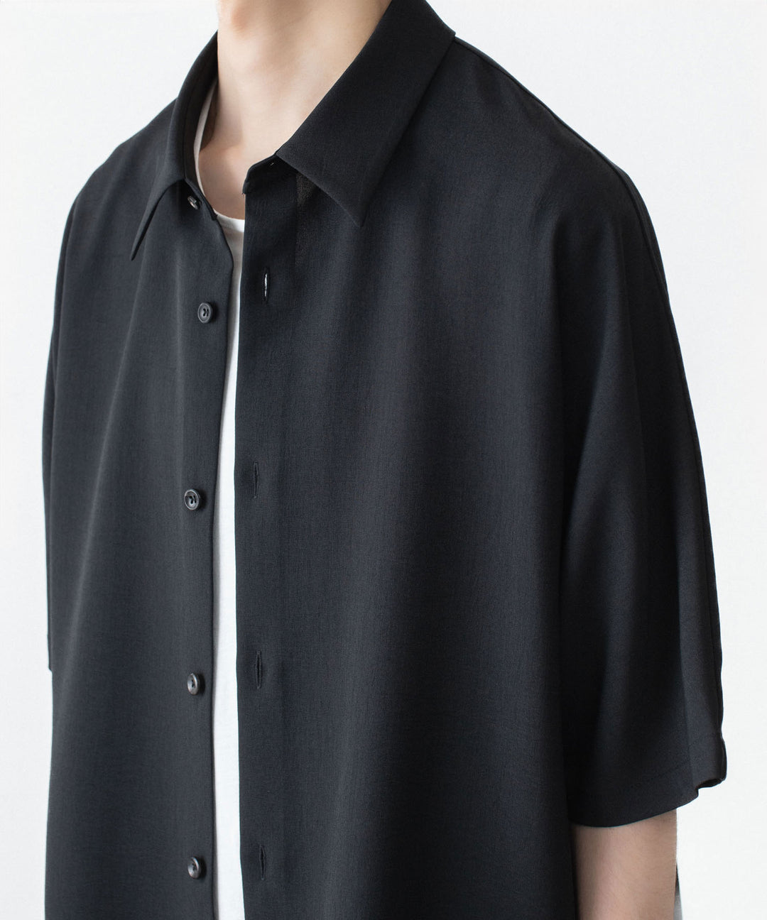 【 ATTACHMENT / EXCLUSIVE ITEM 】PE LIGHT TROPICAL DOLMAN SLEEVE REGULAR COLLAR SHIRT S/S - BLACK