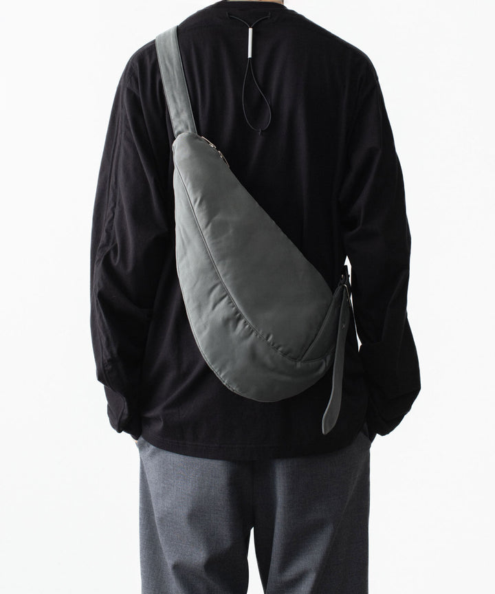 VEIN ヴェインのREVERSE SATIN SHOULDER BAG - KHAKIの公式通販サイトsession福岡セレクトショップ