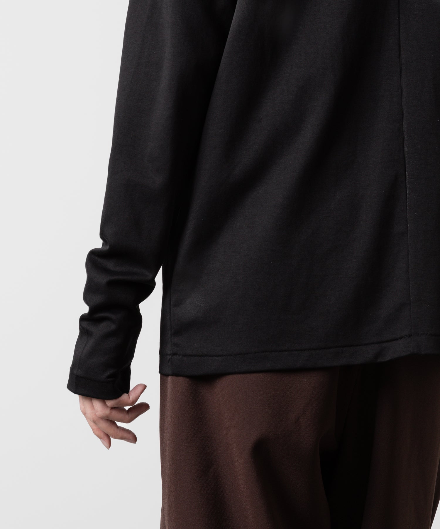 ATTACHMENT アタッチメントのCOTTON DOUBLE FACE SLIM FIT HIGHNECK L/S TEE - BLACK 公式通販サイトsession福岡セレクトショップ