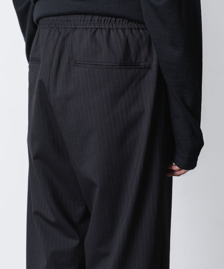 ATTACHMENT アタッチメントのT/W/SI STRETCH GABARDINE 1TUCK EASY TROUSERS - S.BLACKの公式通販サイトsession福岡セレクトショップ