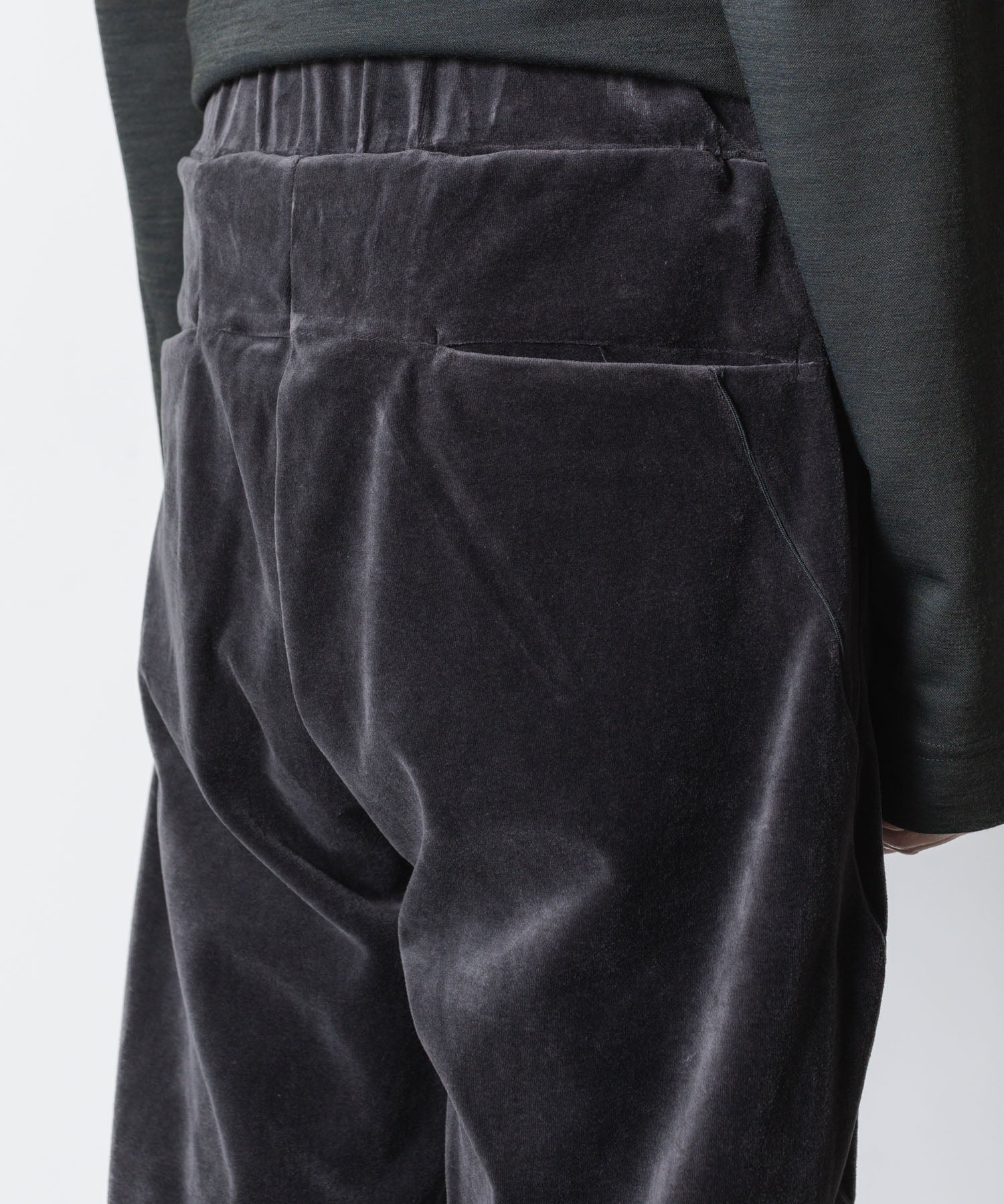 ATTACHMENT アタッチメントのCO/PE VELOR JERSEY 3D TRACK WIDE PANTS - D.GRAYの公式通販サイトsession福岡セレクトショップ