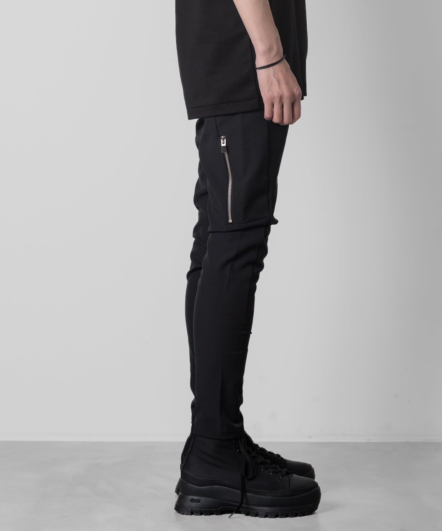 ATTACHMENT アタッチメントのPE HIGH COUNT DOUBLE CLOTH SIDE POCKET EAZY PANTS - BLACKの公式通販サイトsession福岡セレクトショップ