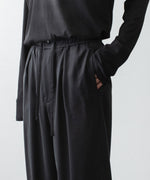 画像をギャラリービューアに読み込む, ATTACHMENT アタッチメントのCU/PE FIBRIL SATIN EASY TROUSERS - BLACKの公式通販サイトsession福岡セレクトショップ
