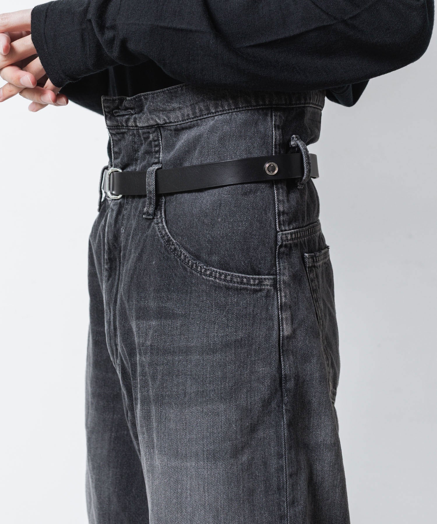 ATTACHMENT アタッチメントの11OZ DENIM FLAP JEANS - BLACKの公式通販サイトsession福岡セレクトショップ