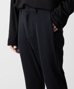 画像をギャラリービューアに読み込む, ATTACHMENT アタッチメントのPE STRETCH DOUBLE CLOTH NARROW TROUSERS - NAVY 公式通販サイトsession福岡セレクトショップ
