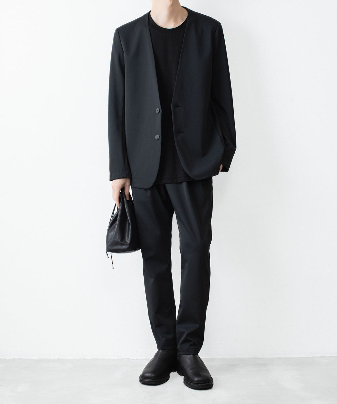 ATTACHMENT / EXCLUSIVE ITEMアタッチメントのLUCA MATTE TWIST REGULAR FIT EASY TROUSERS - BLACKの公式通販サイトsession福岡セレクトショップ
