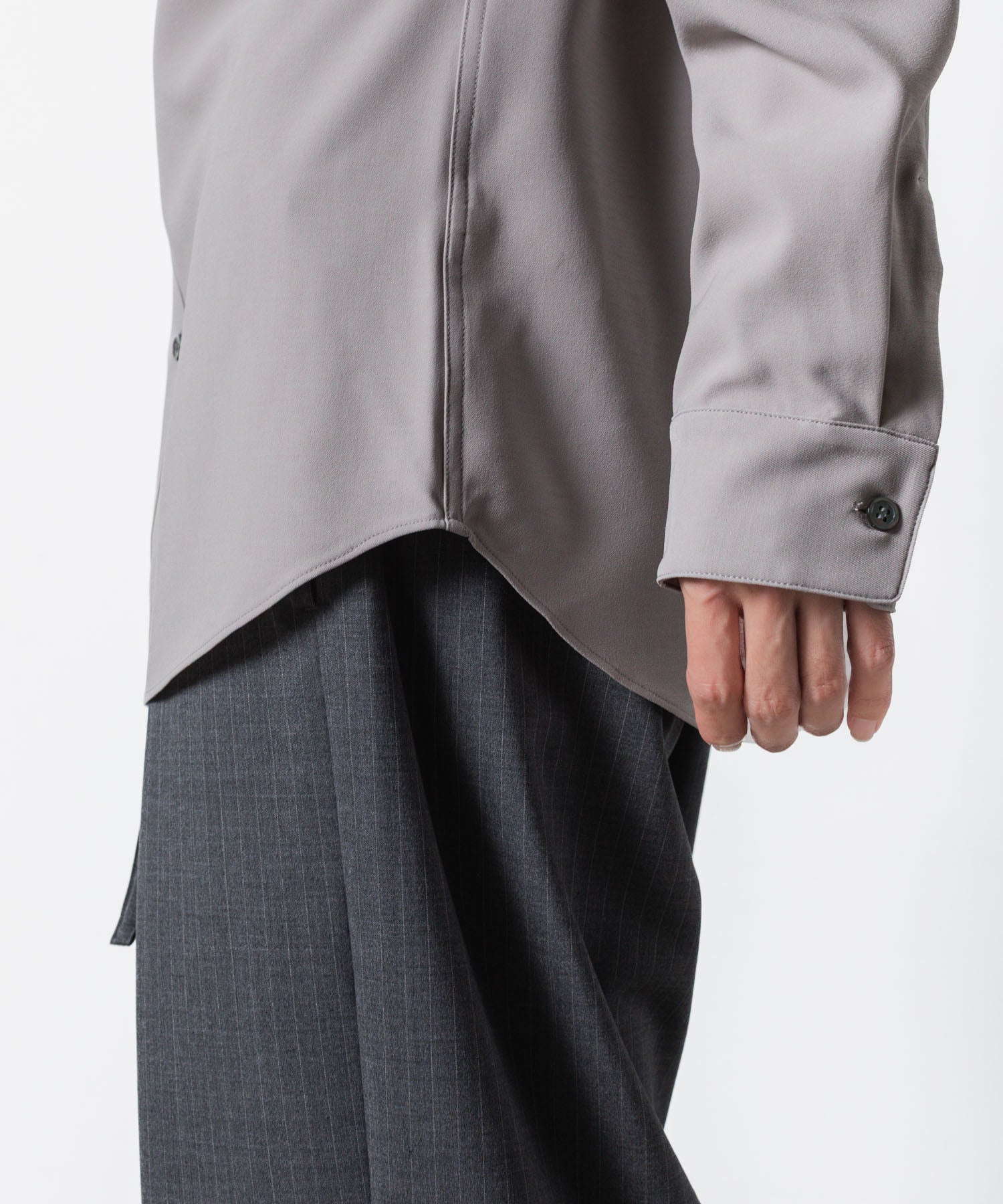 ATTACHMENT アタッチメントのPE COMPACT TWILL BAND COLLAR DRESS SHIRT - L.KH GRAYの公式通販サイトsession福岡セレクトショップ