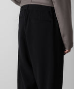 画像をギャラリービューアに読み込む, ATTACHMENT アタッチメントのPE STRETCH DOUBLE CLOTH BELTED TAPERED FIT TROUSERS - BLACK 公式通販サイトsession福岡セレクトショップ
